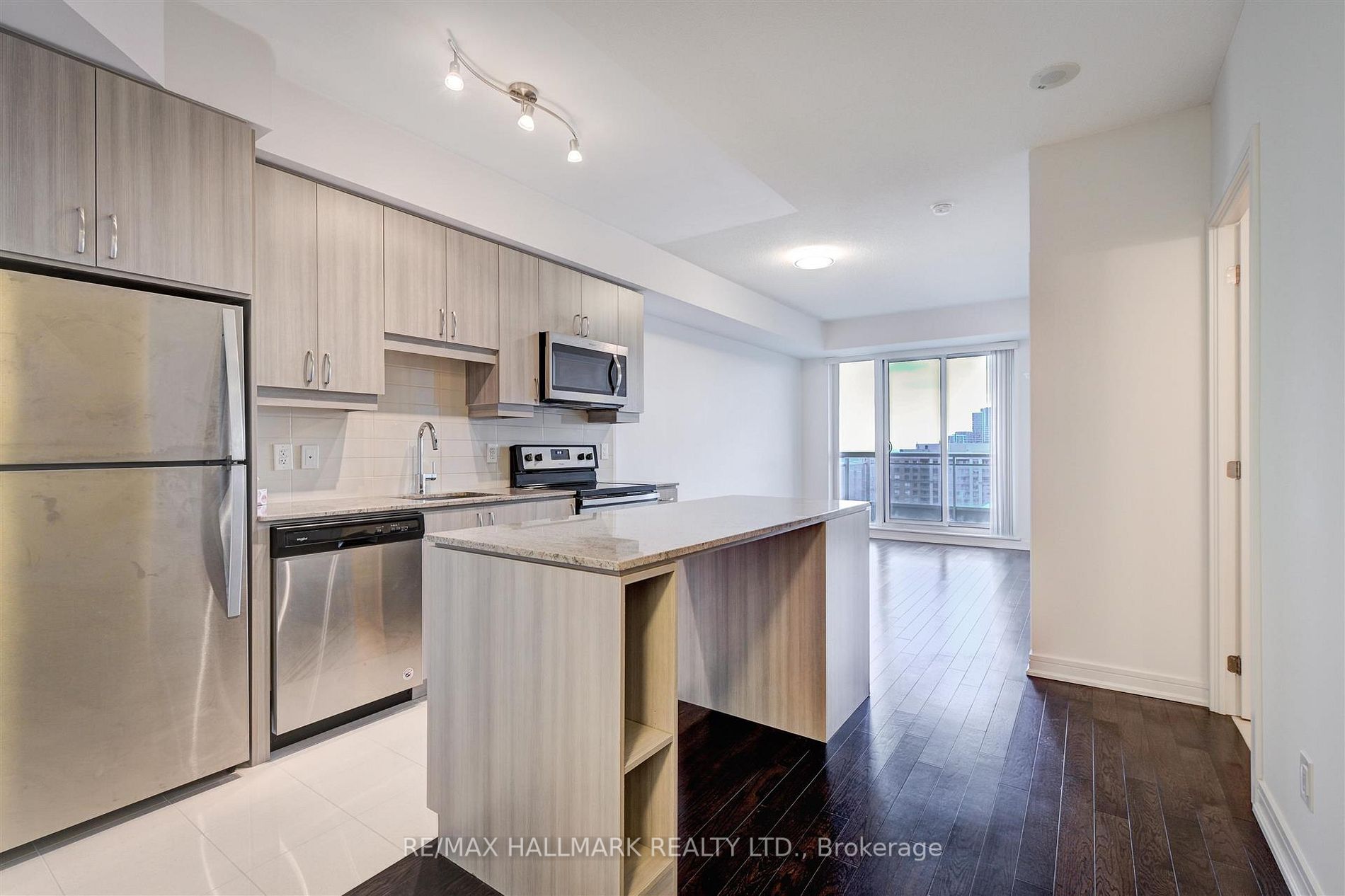 9205 Yonge St, #1406