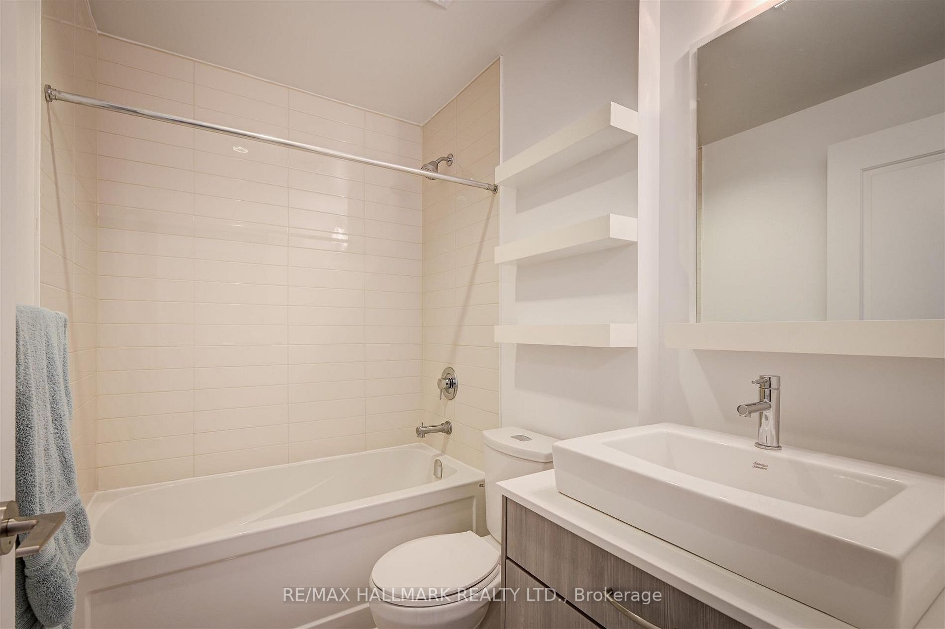 9205 Yonge St, #1406
