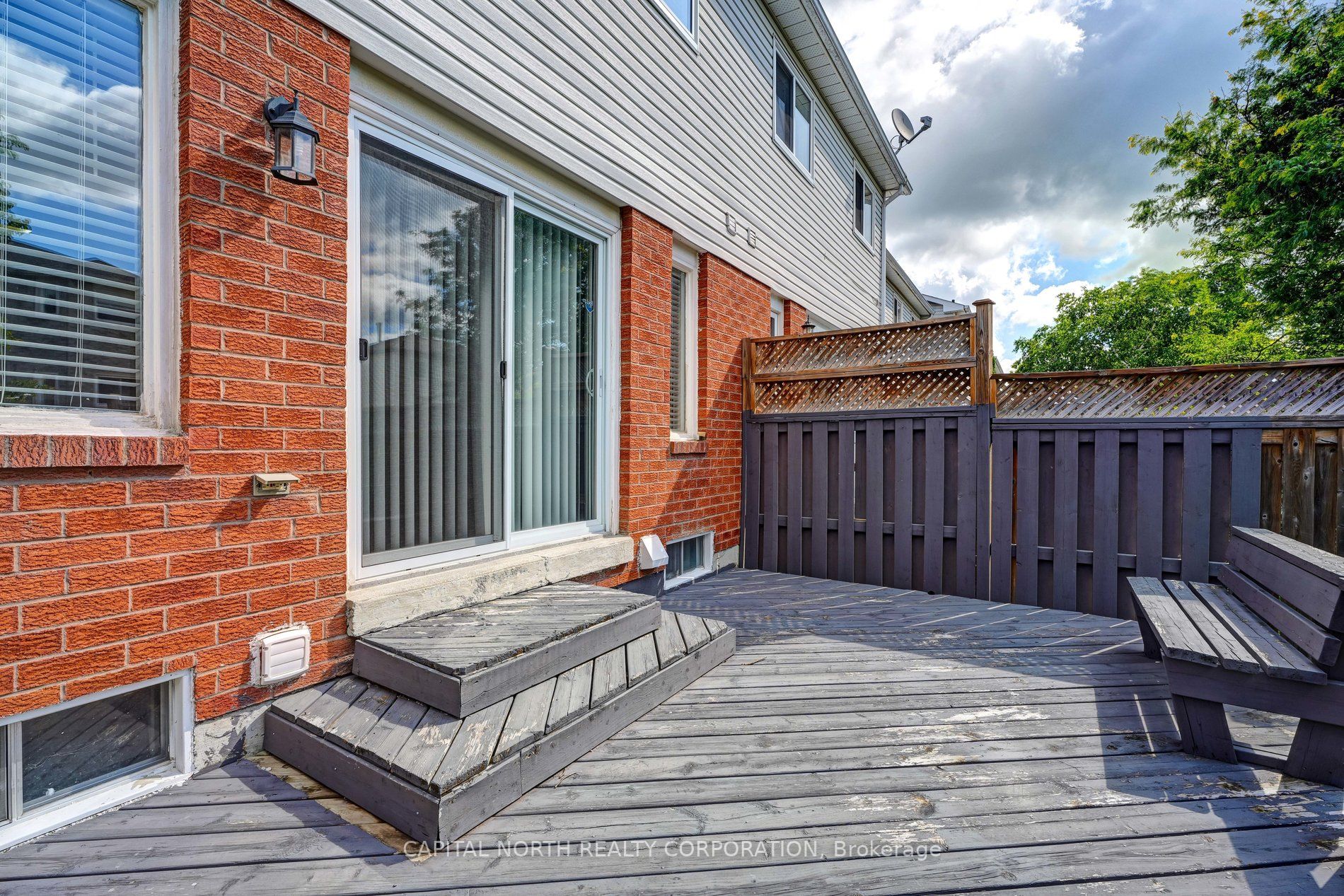 76 Potter Cres