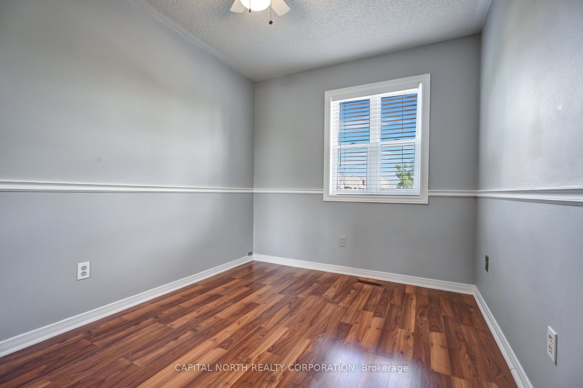 76 Potter Cres