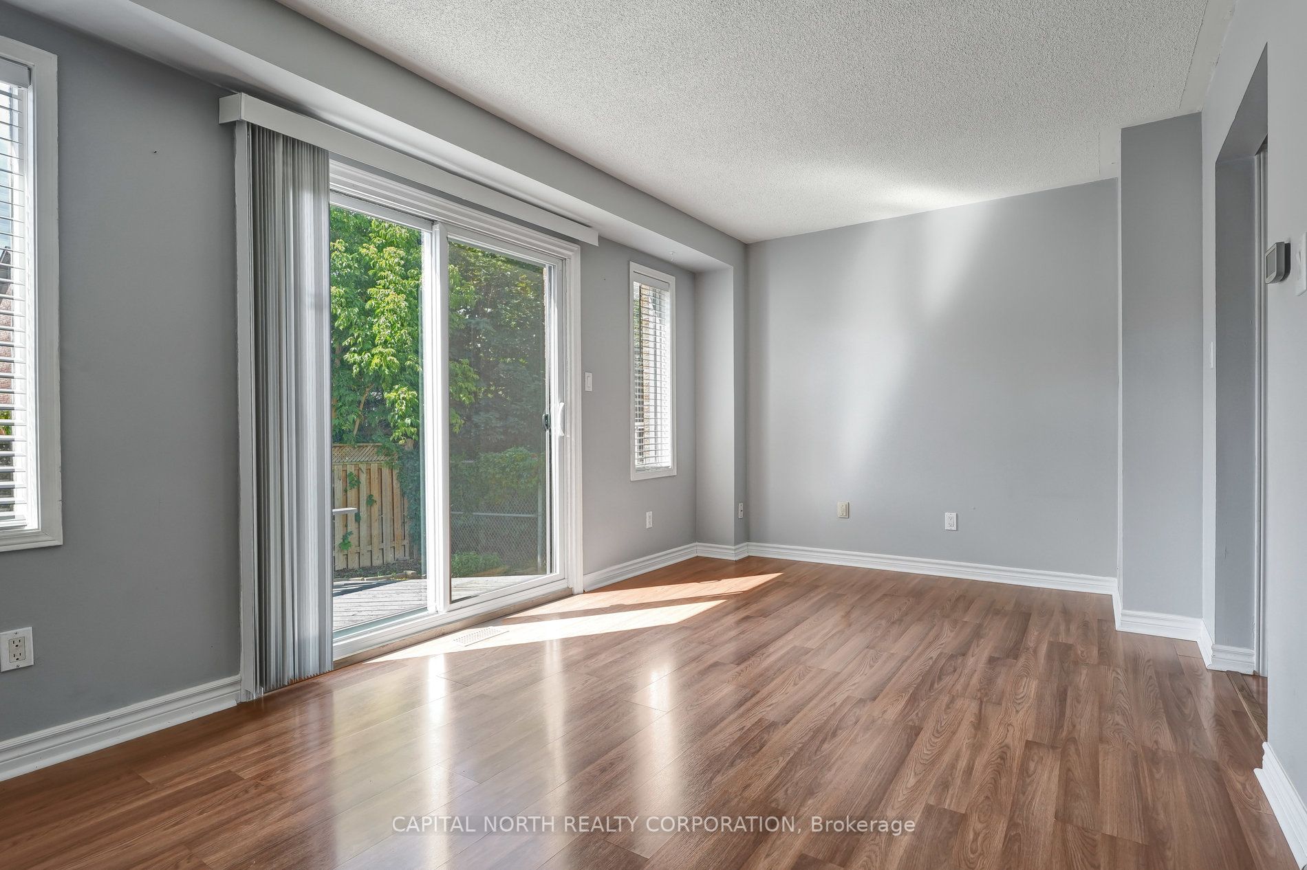76 Potter Cres