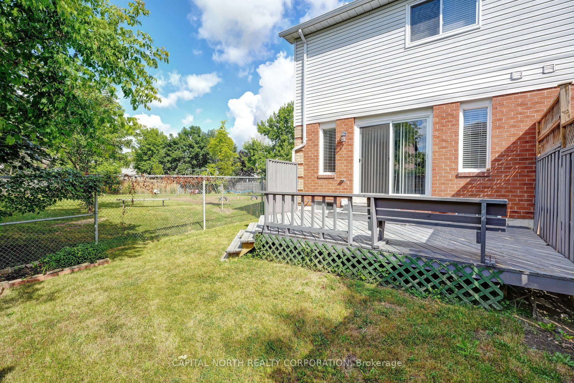 76 Potter Cres