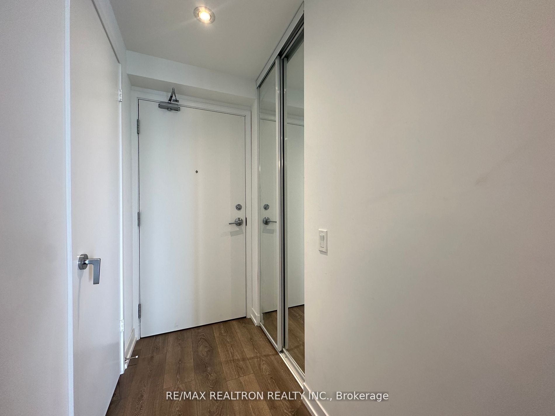 5 Buttermill Ave, #1907