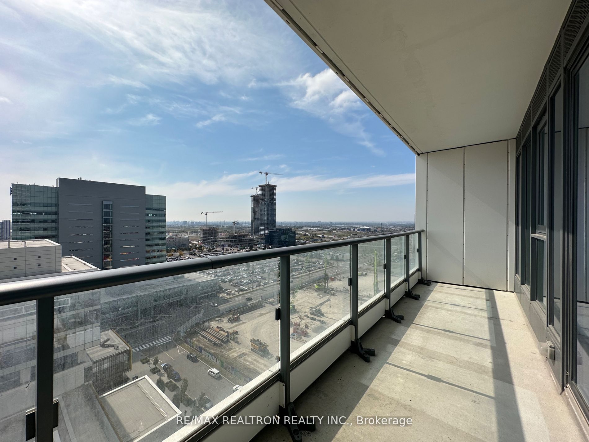 5 Buttermill Ave, #1907