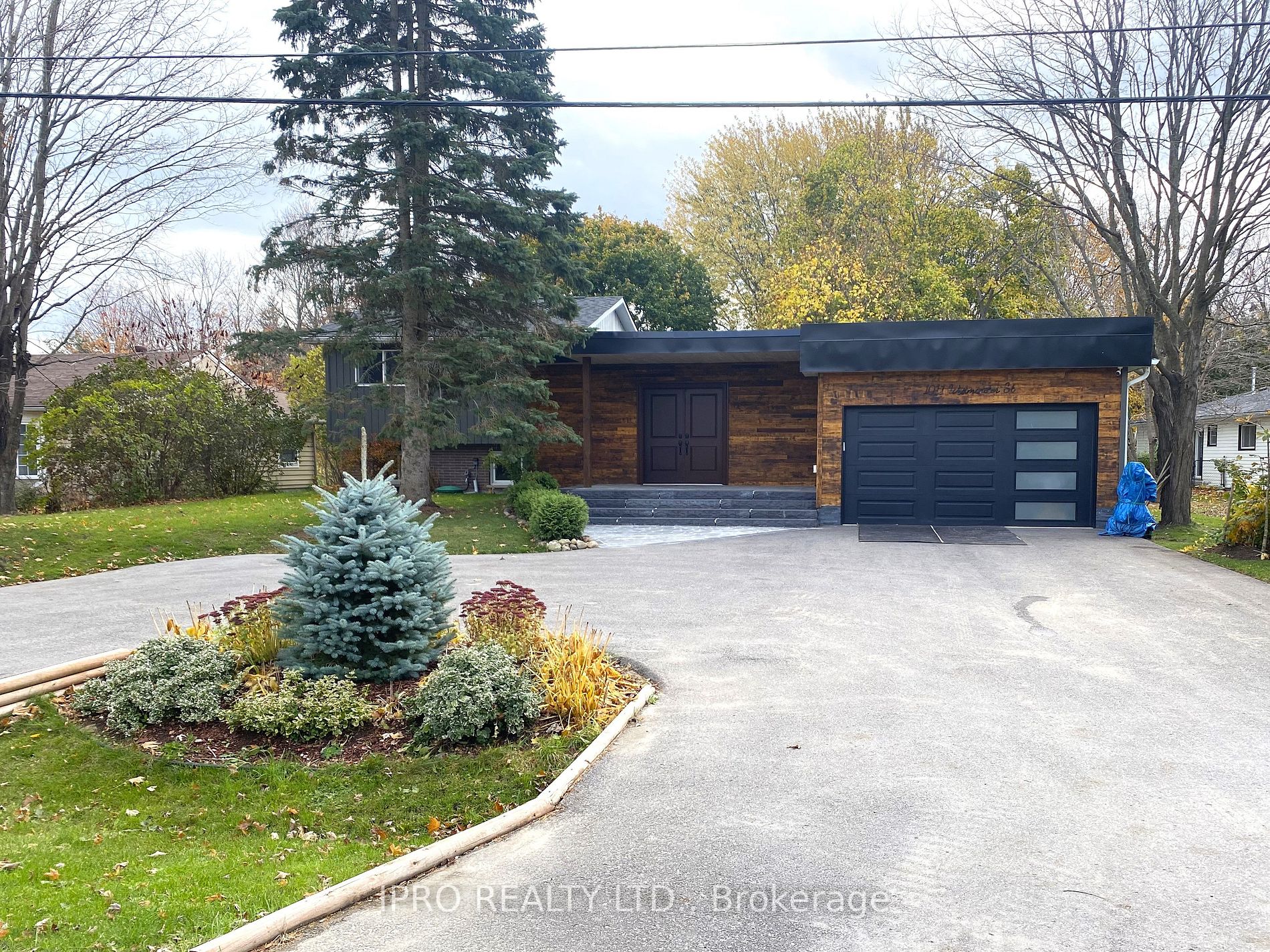 1011 Westminister St