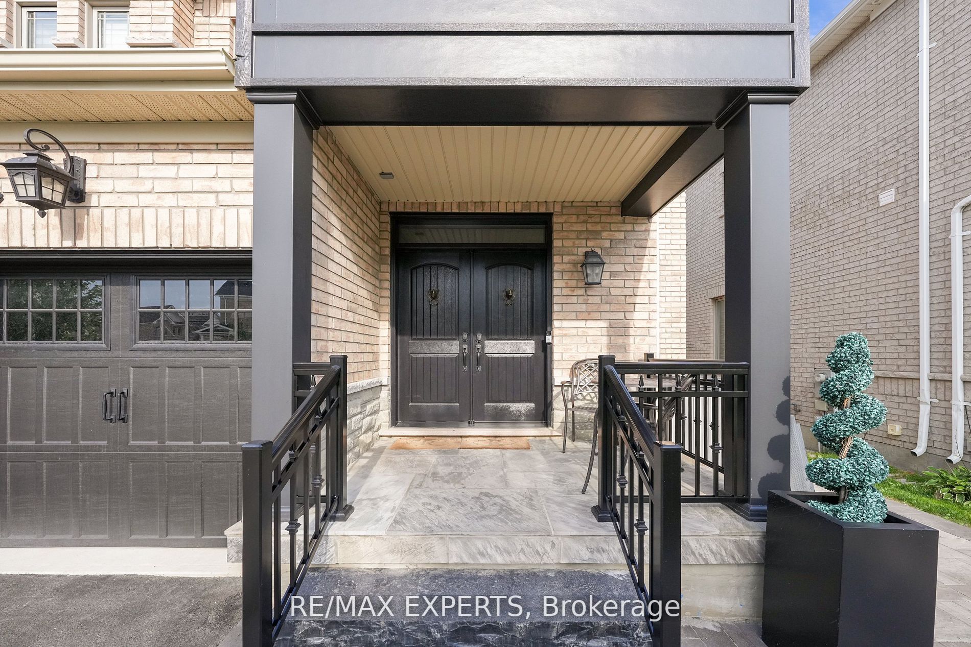 21 Turner Dr