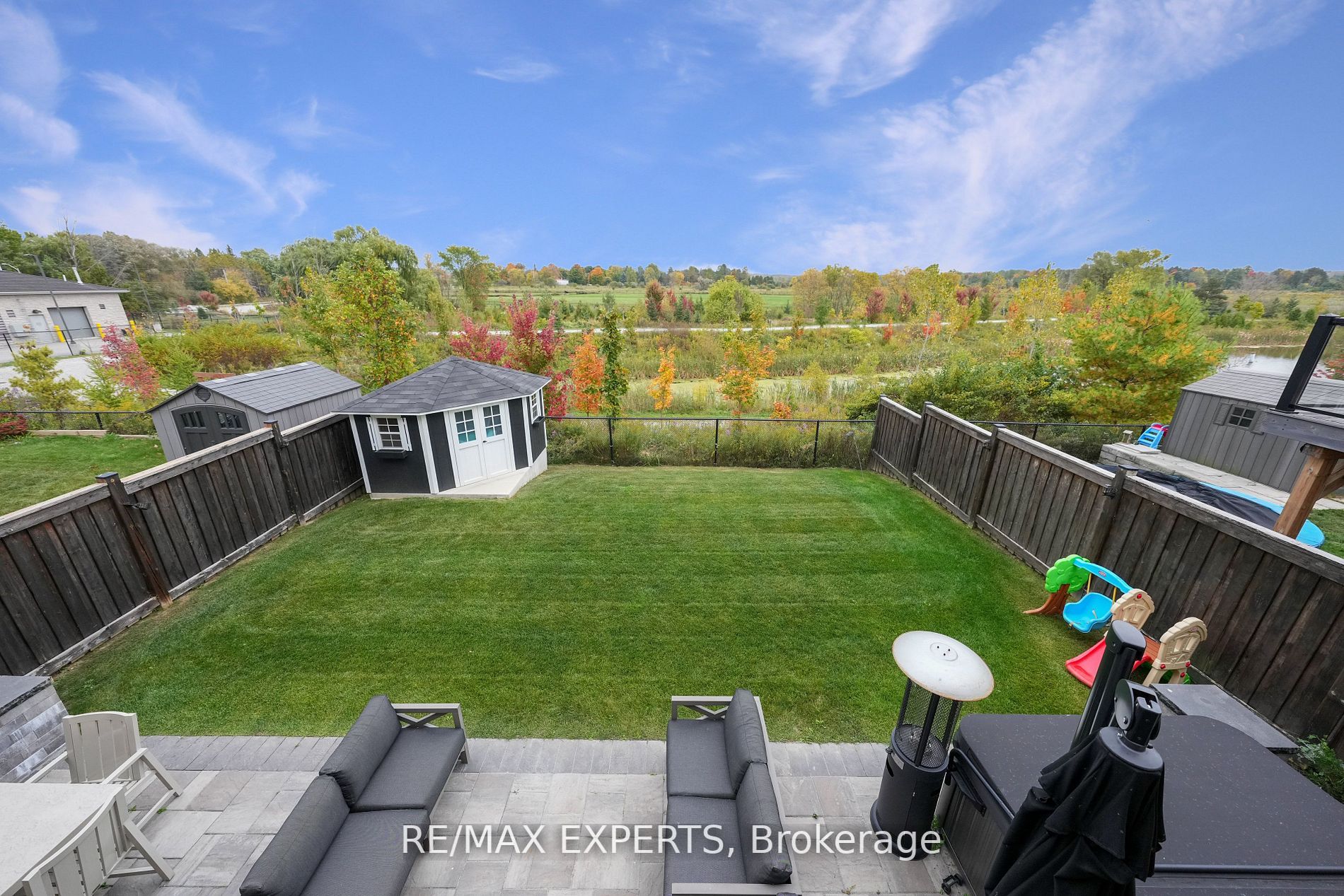 21 Turner Dr
