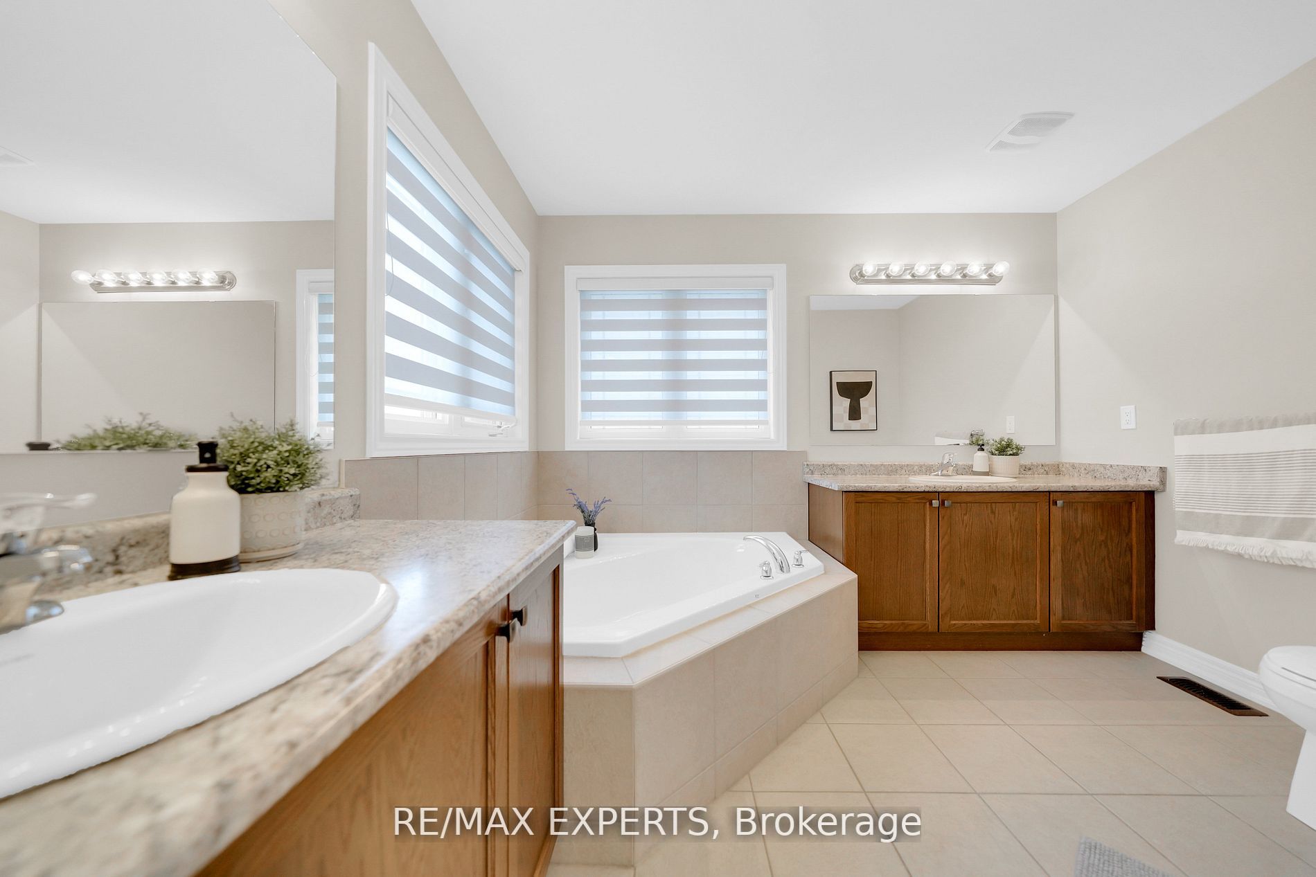 21 Turner Dr