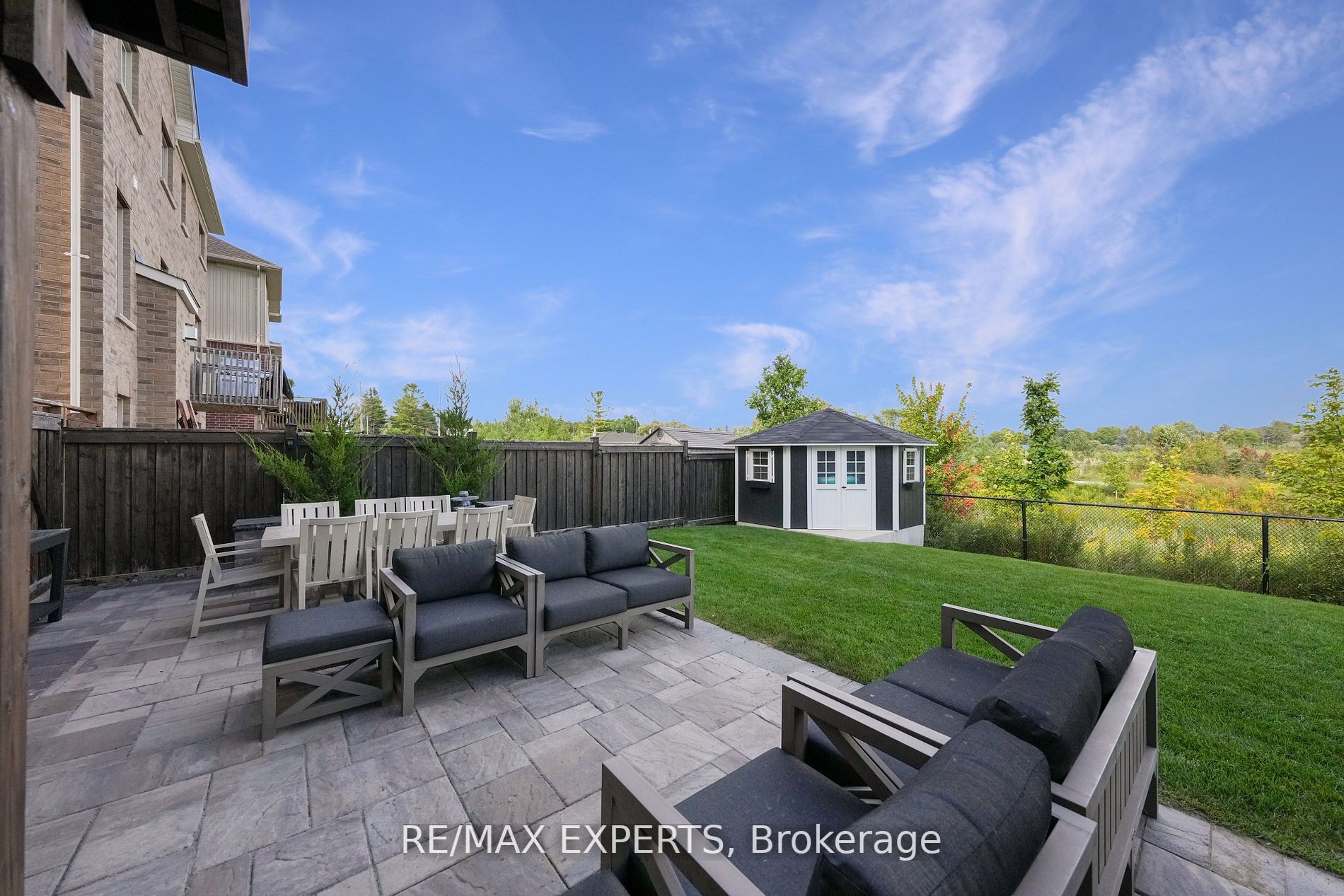 21 Turner Dr