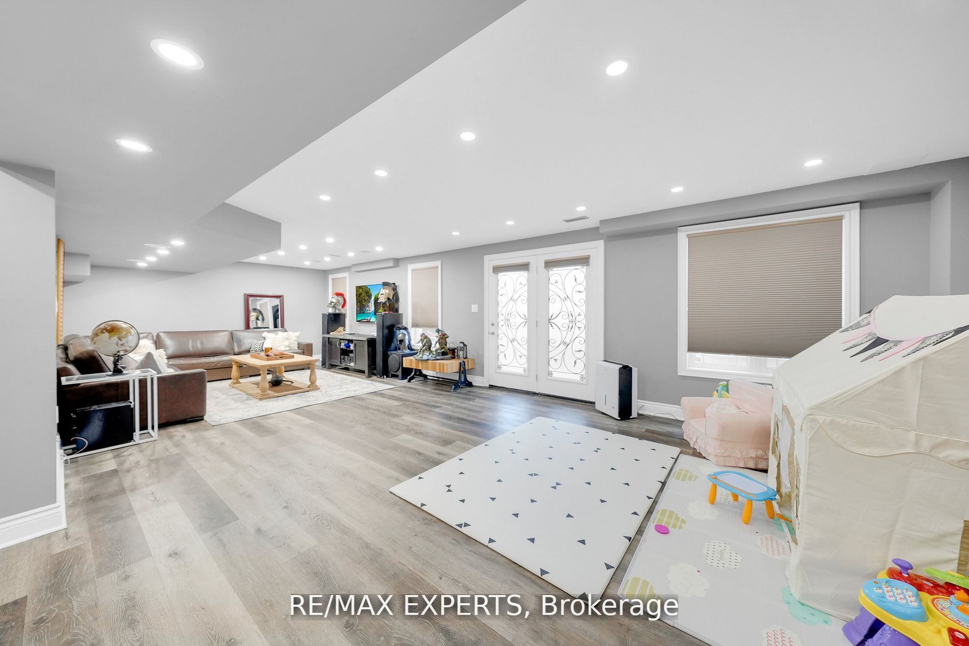 21 Turner Dr