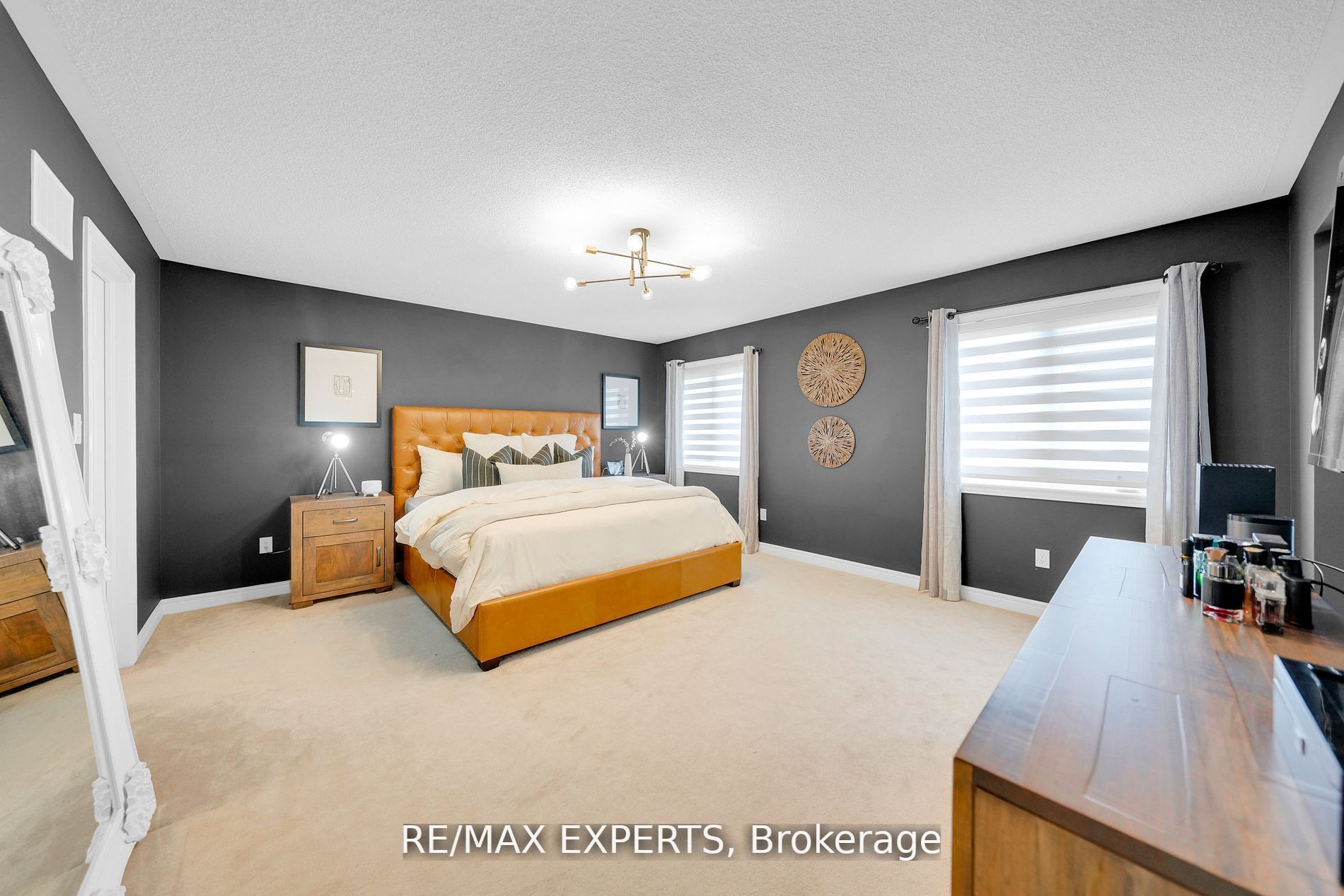 21 Turner Dr