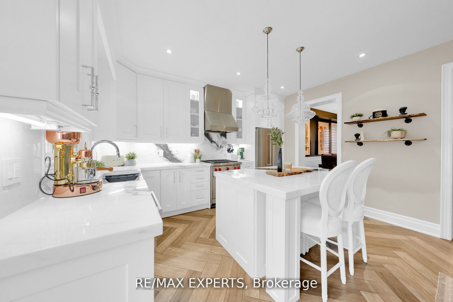 21 Turner Dr