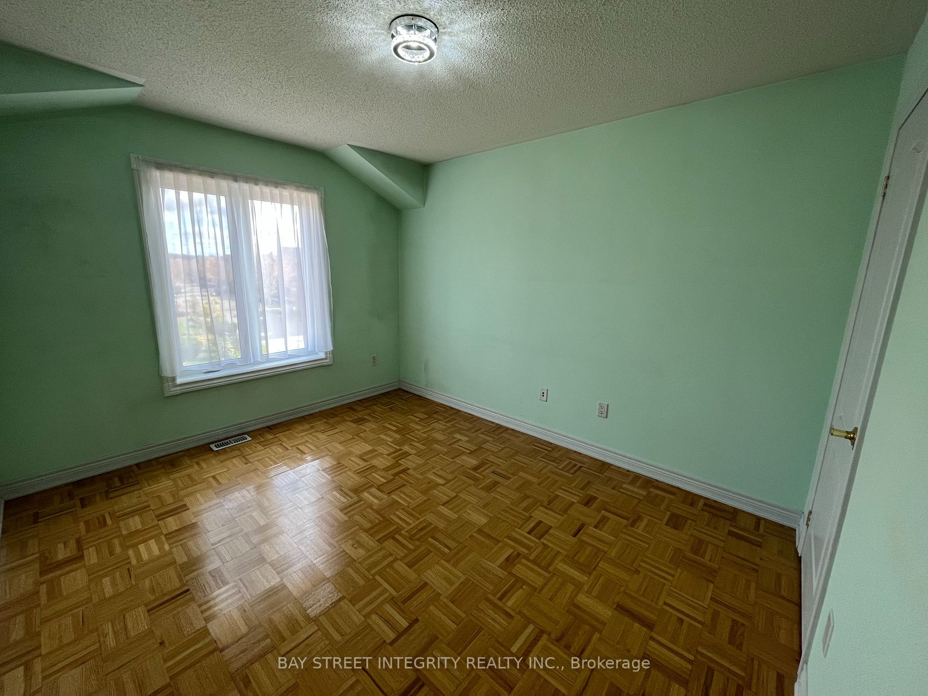 22 Gauguin Ave