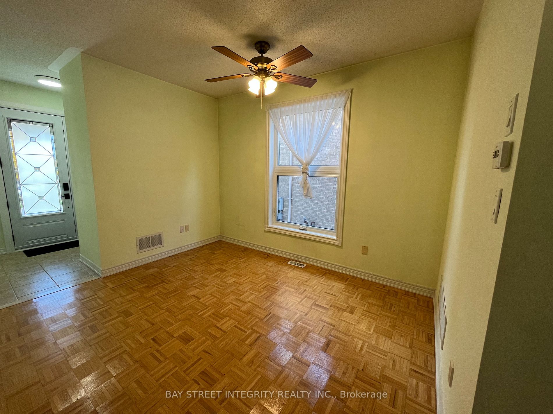 22 Gauguin Ave