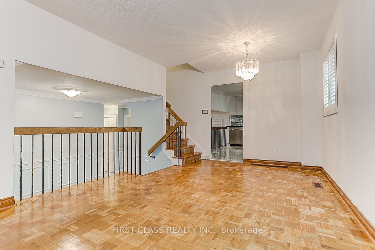 28 Merrylynn Drive