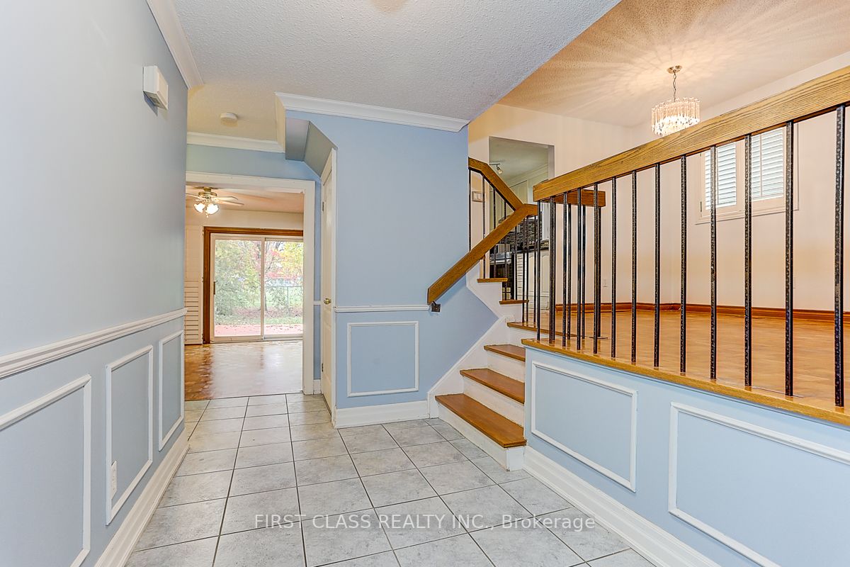28 Merrylynn Drive