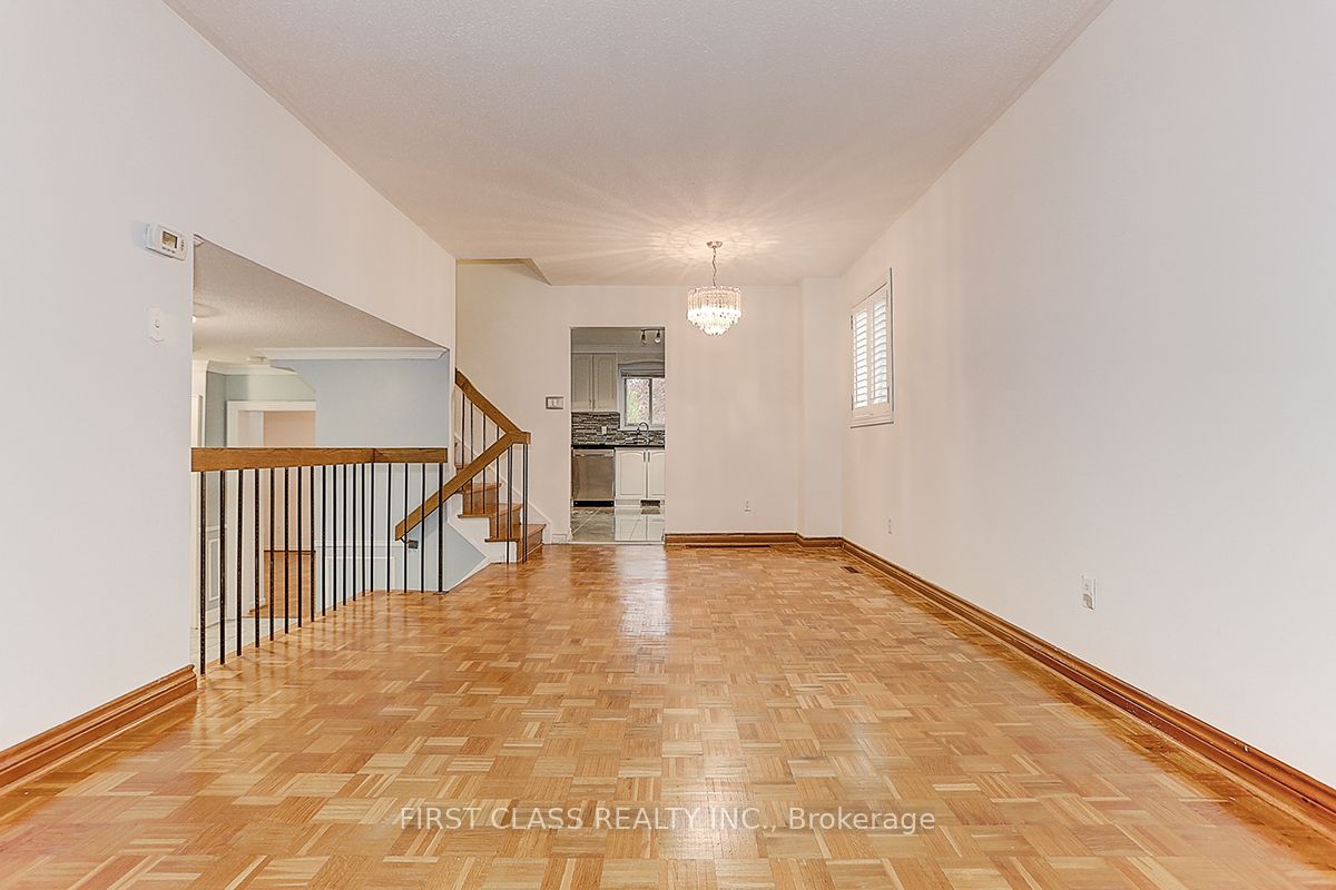 28 Merrylynn Drive