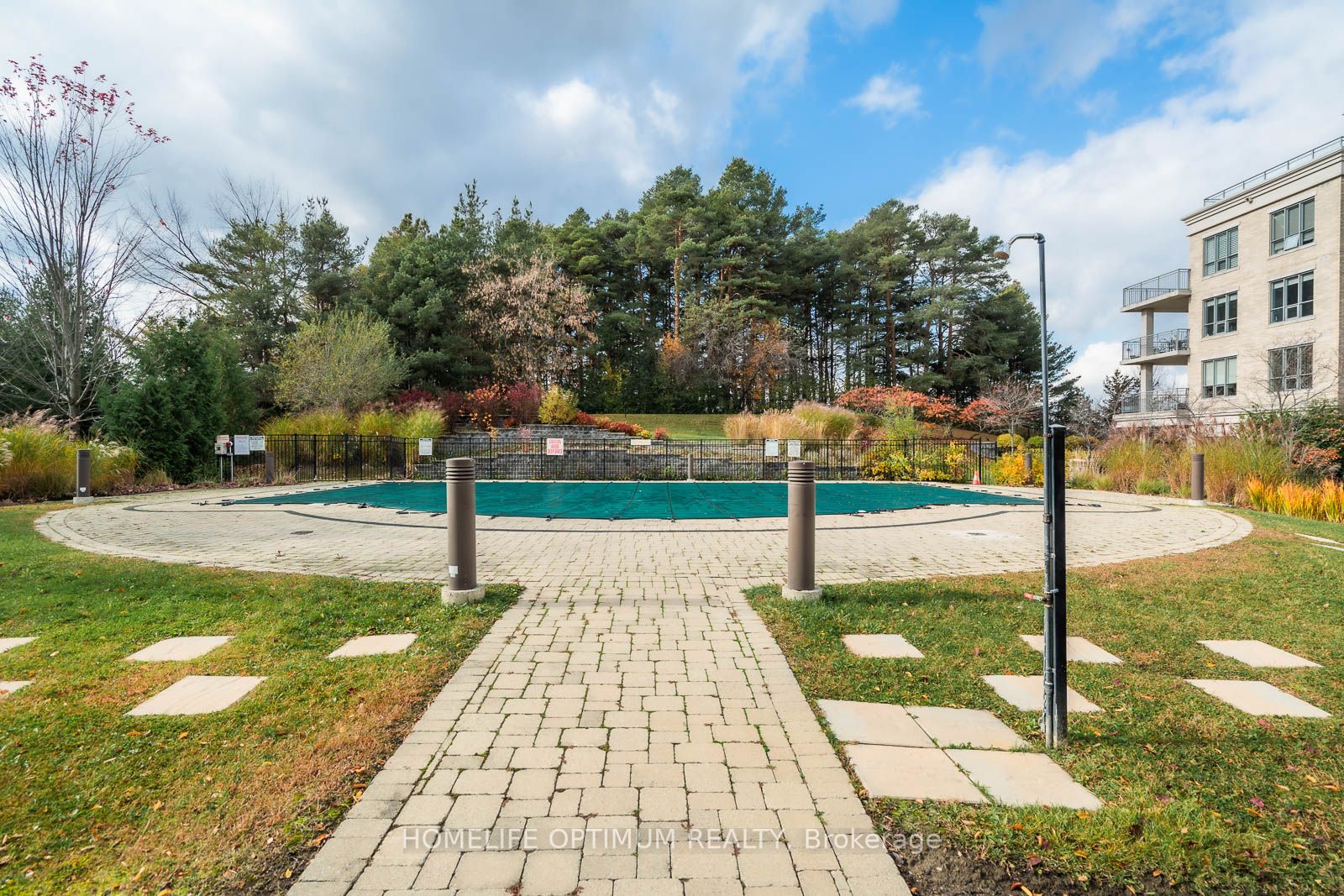 180 John West Way, #324