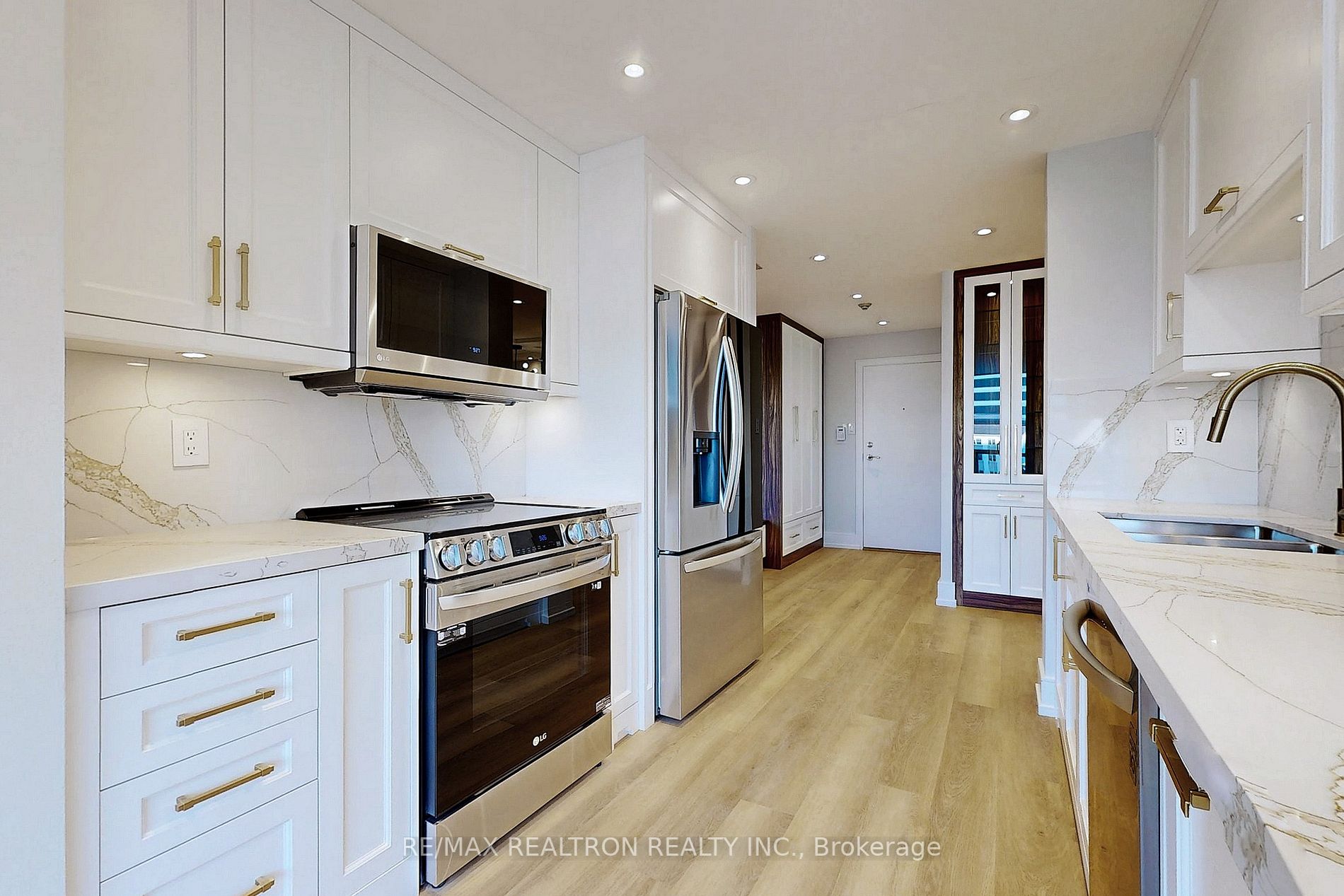 120 PROMENADE Circle, #609