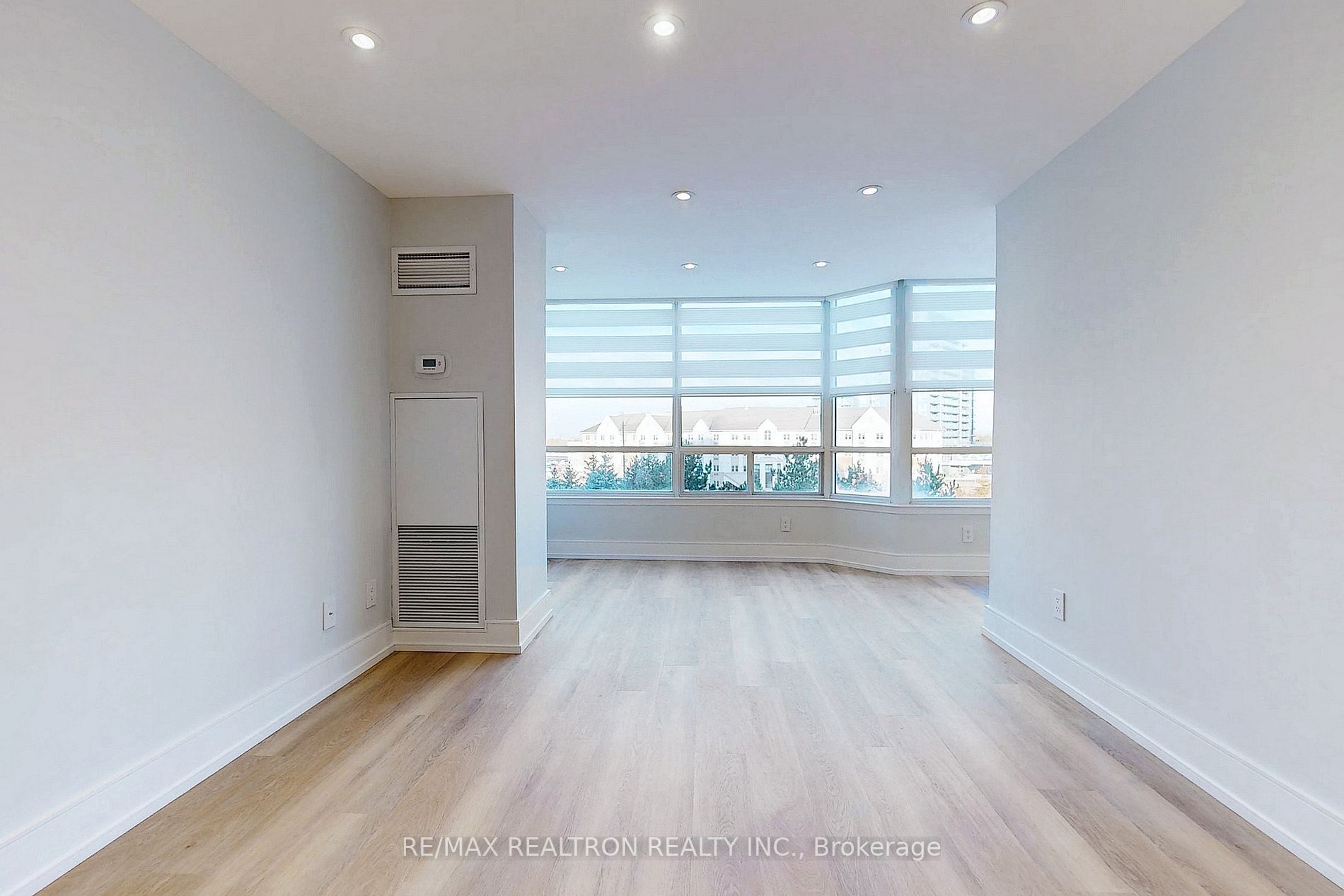 120 PROMENADE Circle, #609