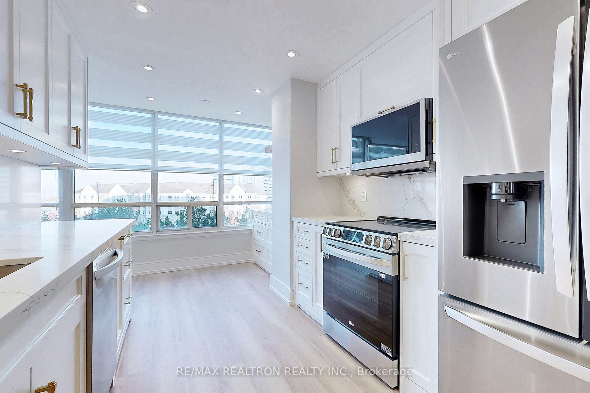 120 PROMENADE Circle, #609