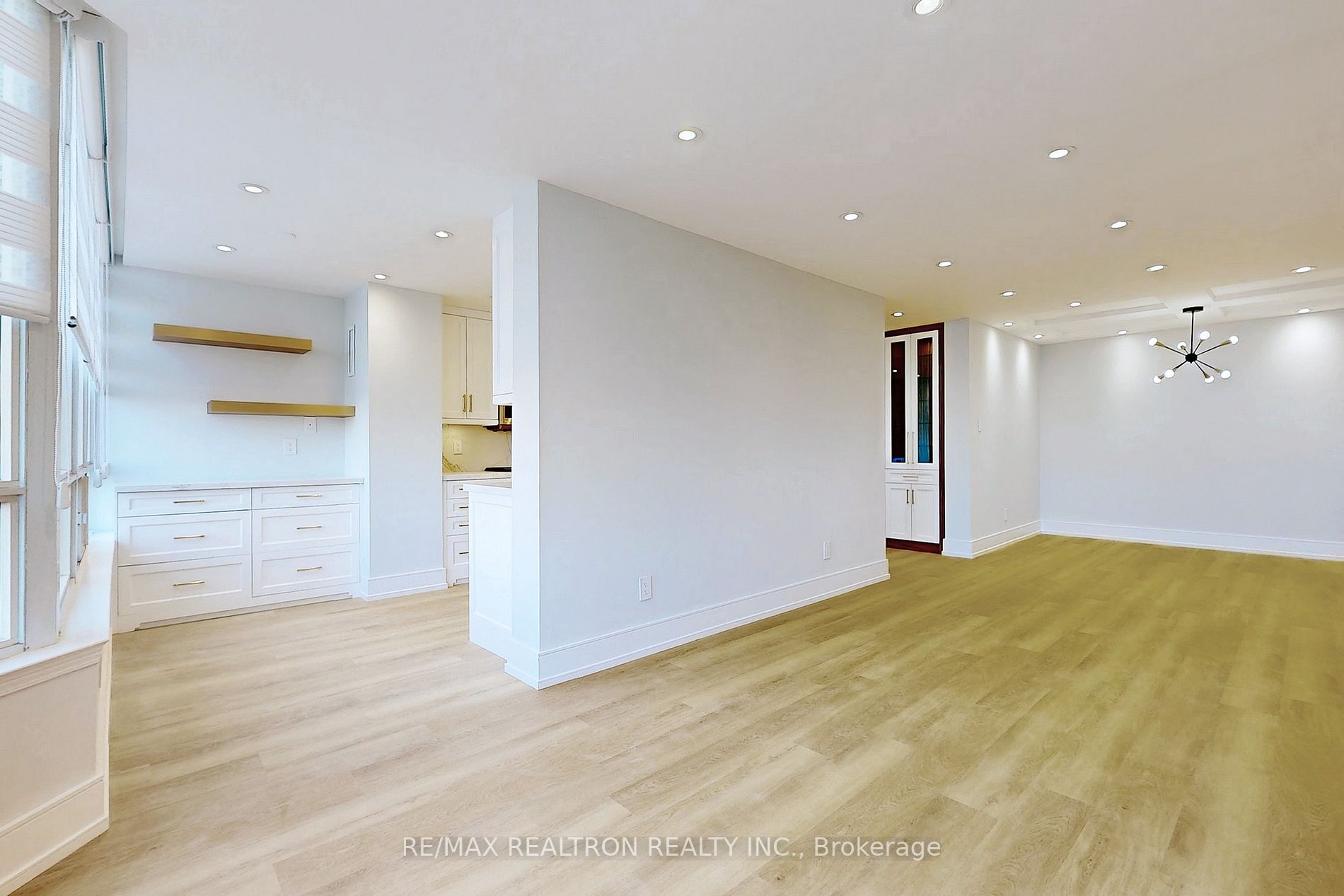 120 PROMENADE Circle, #609