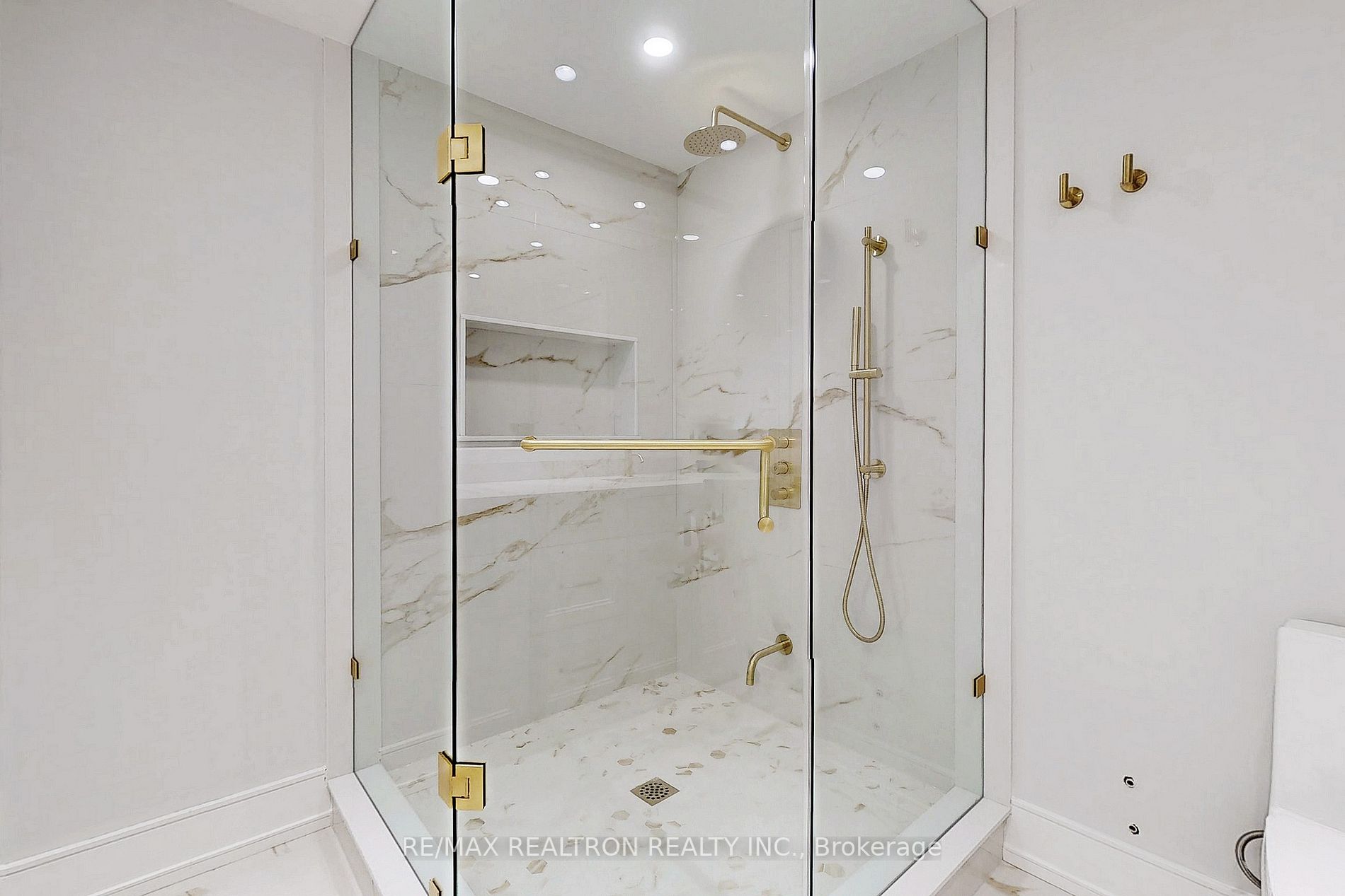 120 PROMENADE Circle, #609