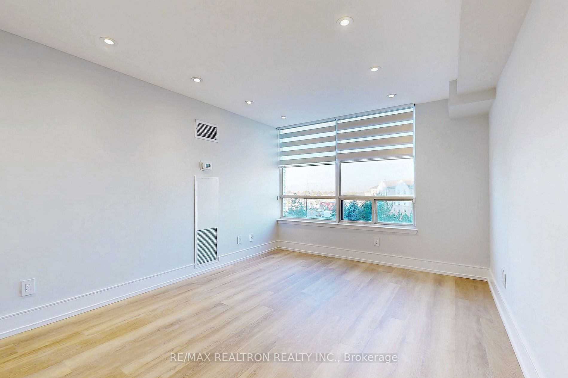 120 PROMENADE Circle, #609