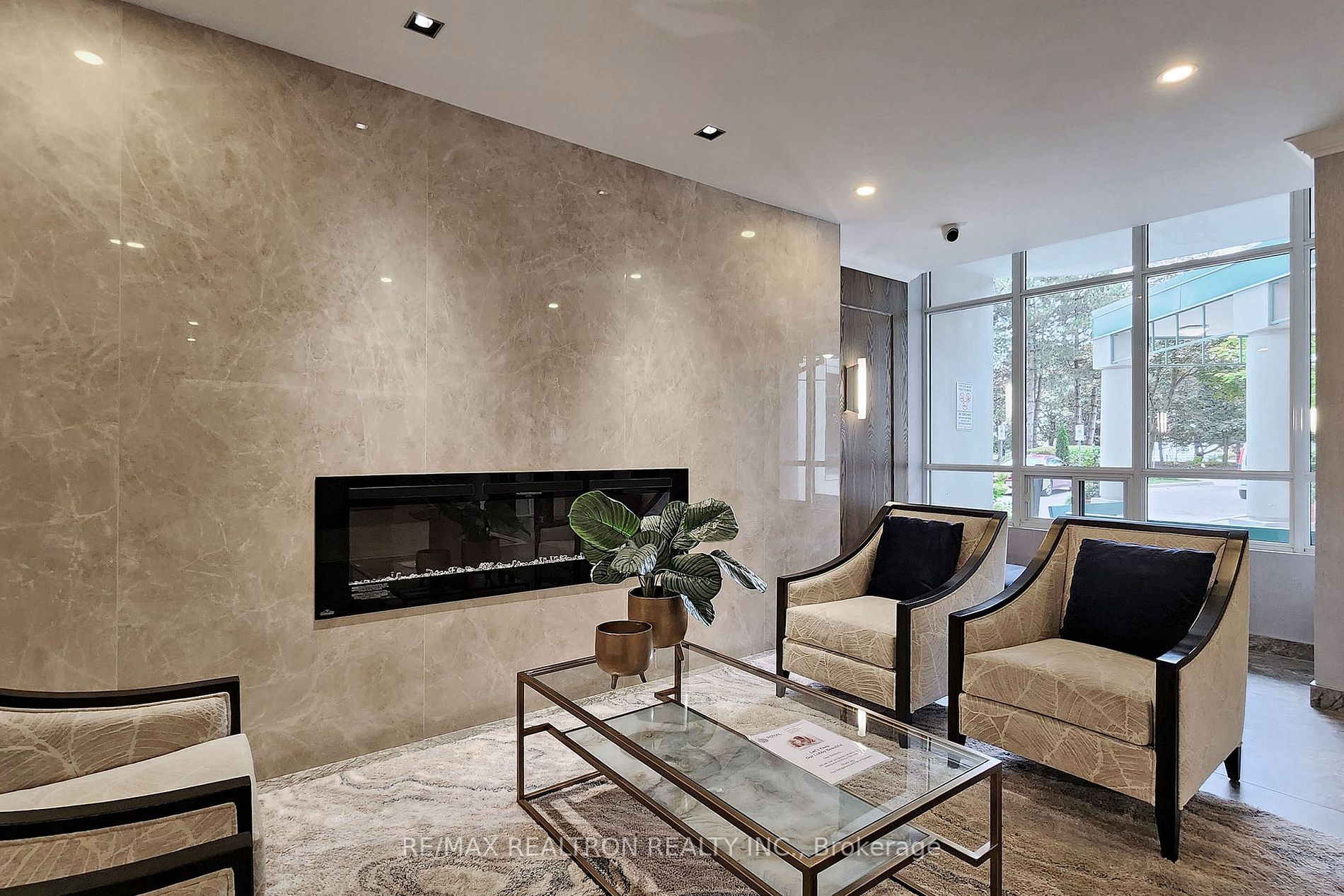 120 PROMENADE Circle, #609