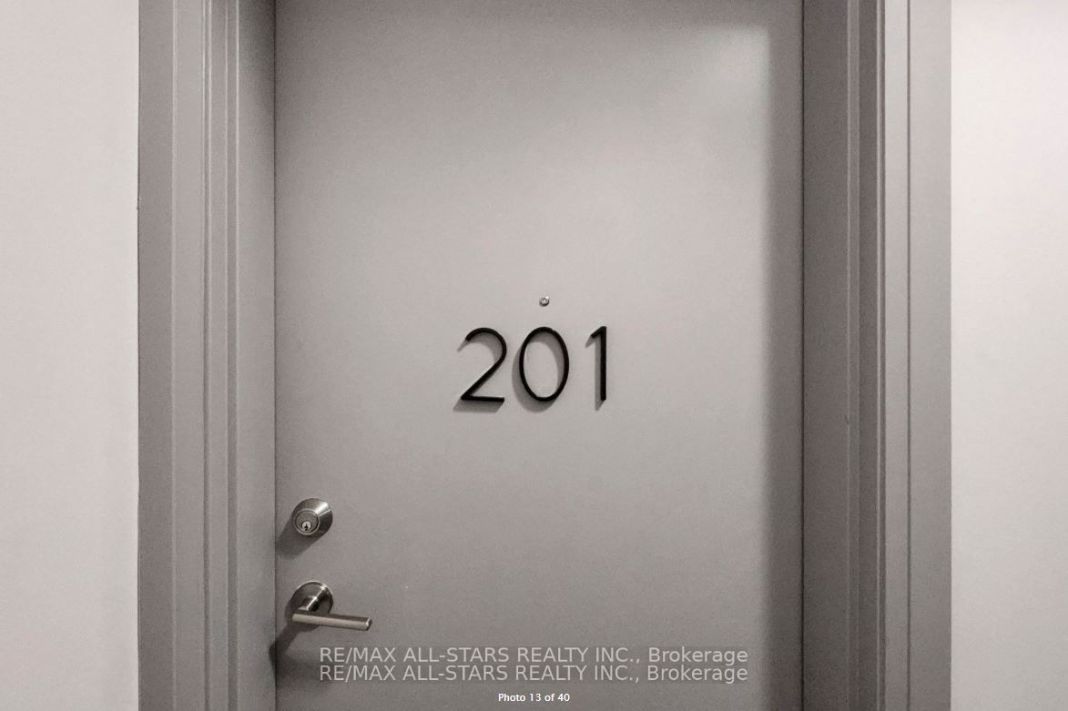 164 Cemetery Rd, #201