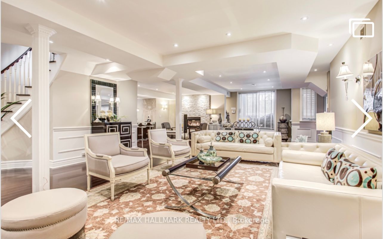 384 Kennedy Street W