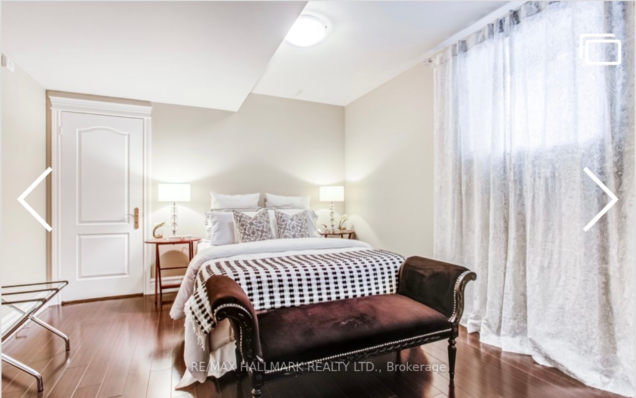 384 Kennedy Street W