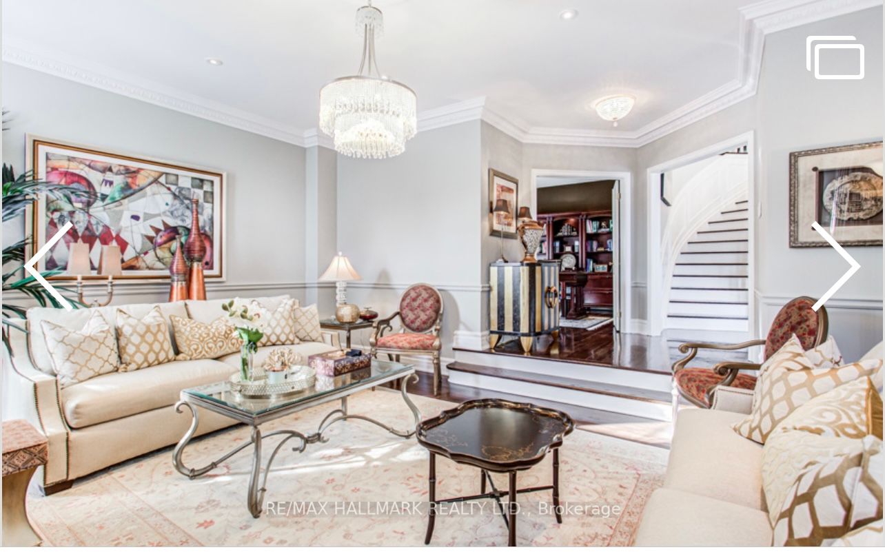 384 Kennedy Street W