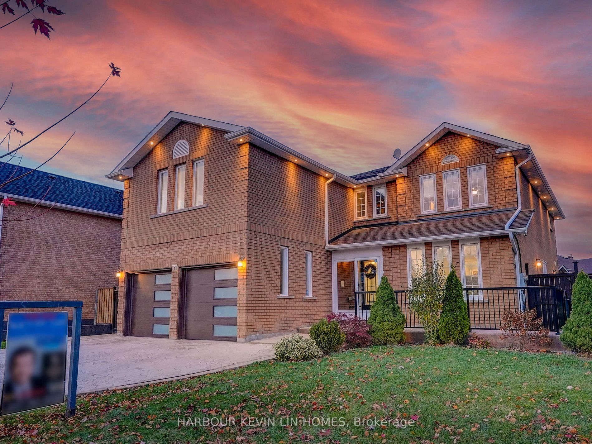 1 Strathearn Ave