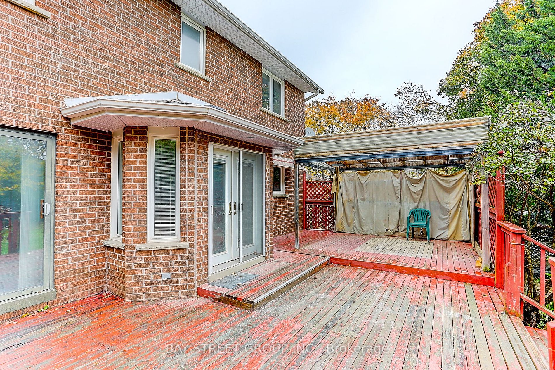 275 Elgin Mills Road W