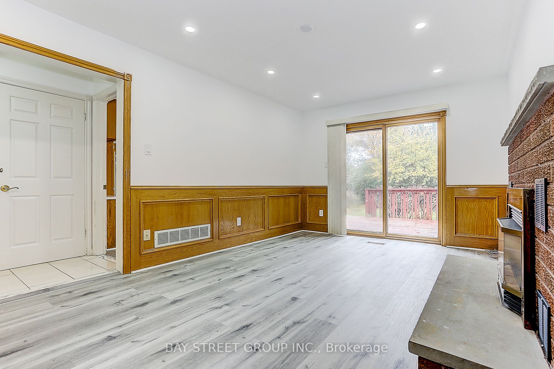 275 Elgin Mills Road W