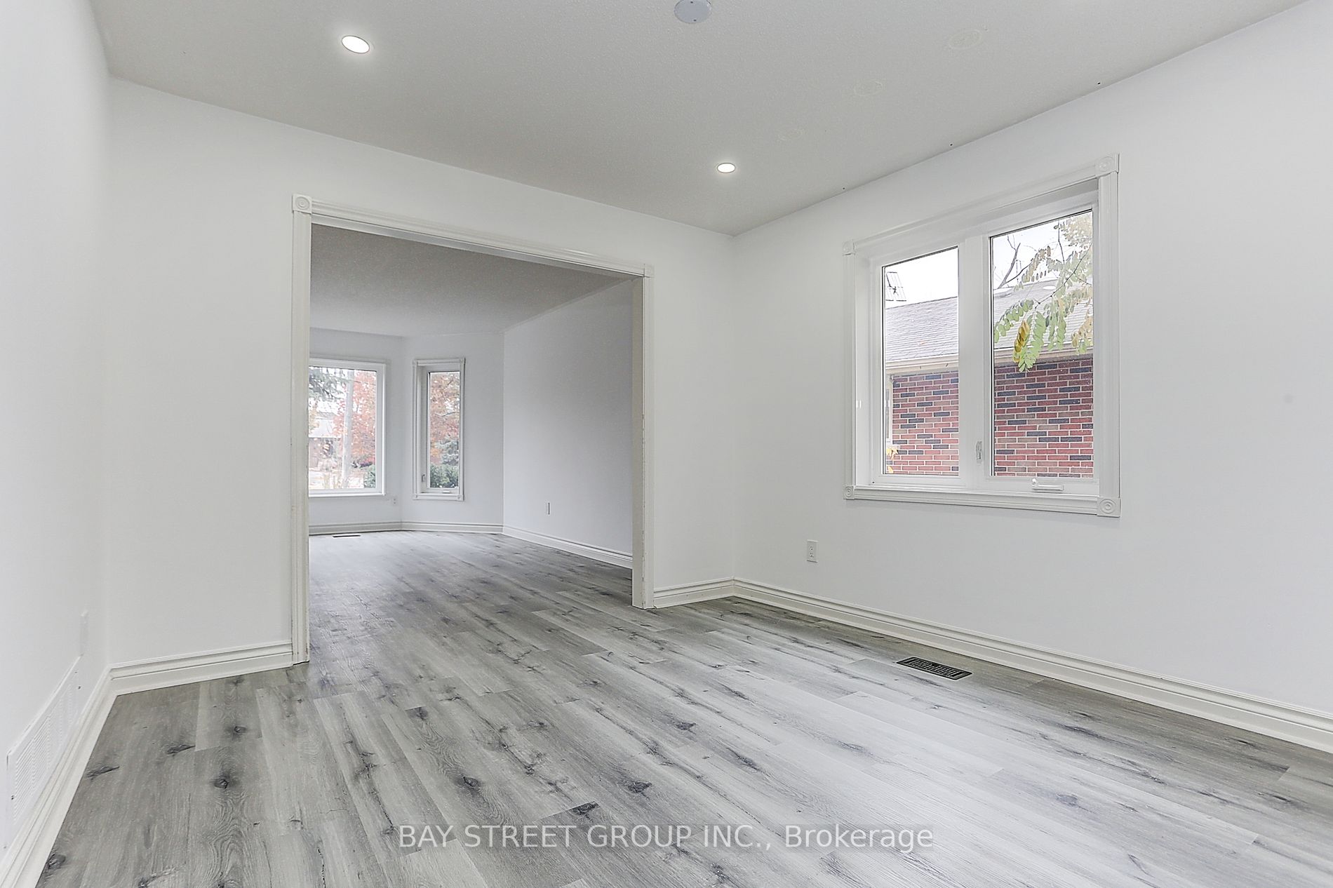 275 Elgin Mills Road W