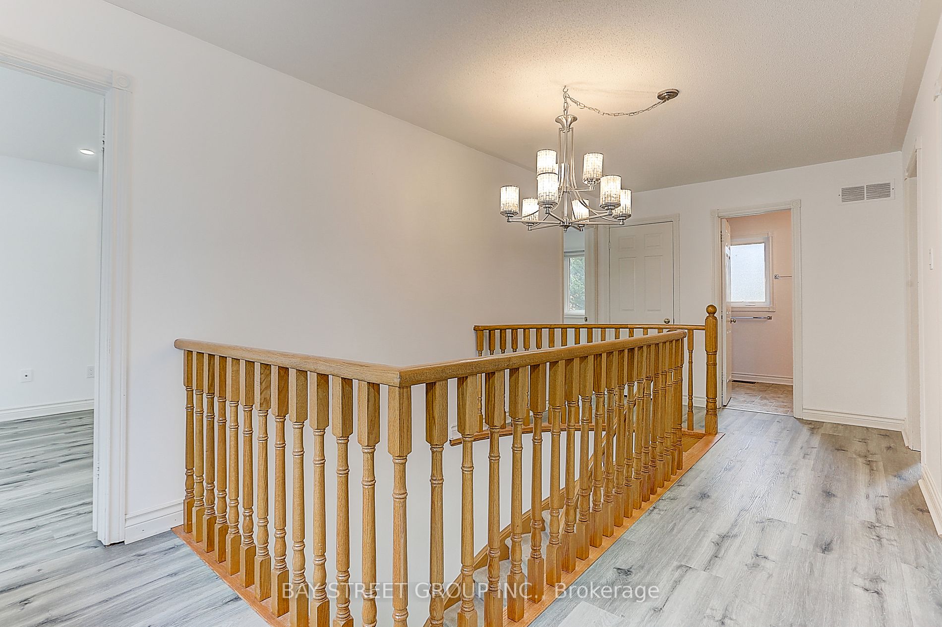 275 Elgin Mills Road W