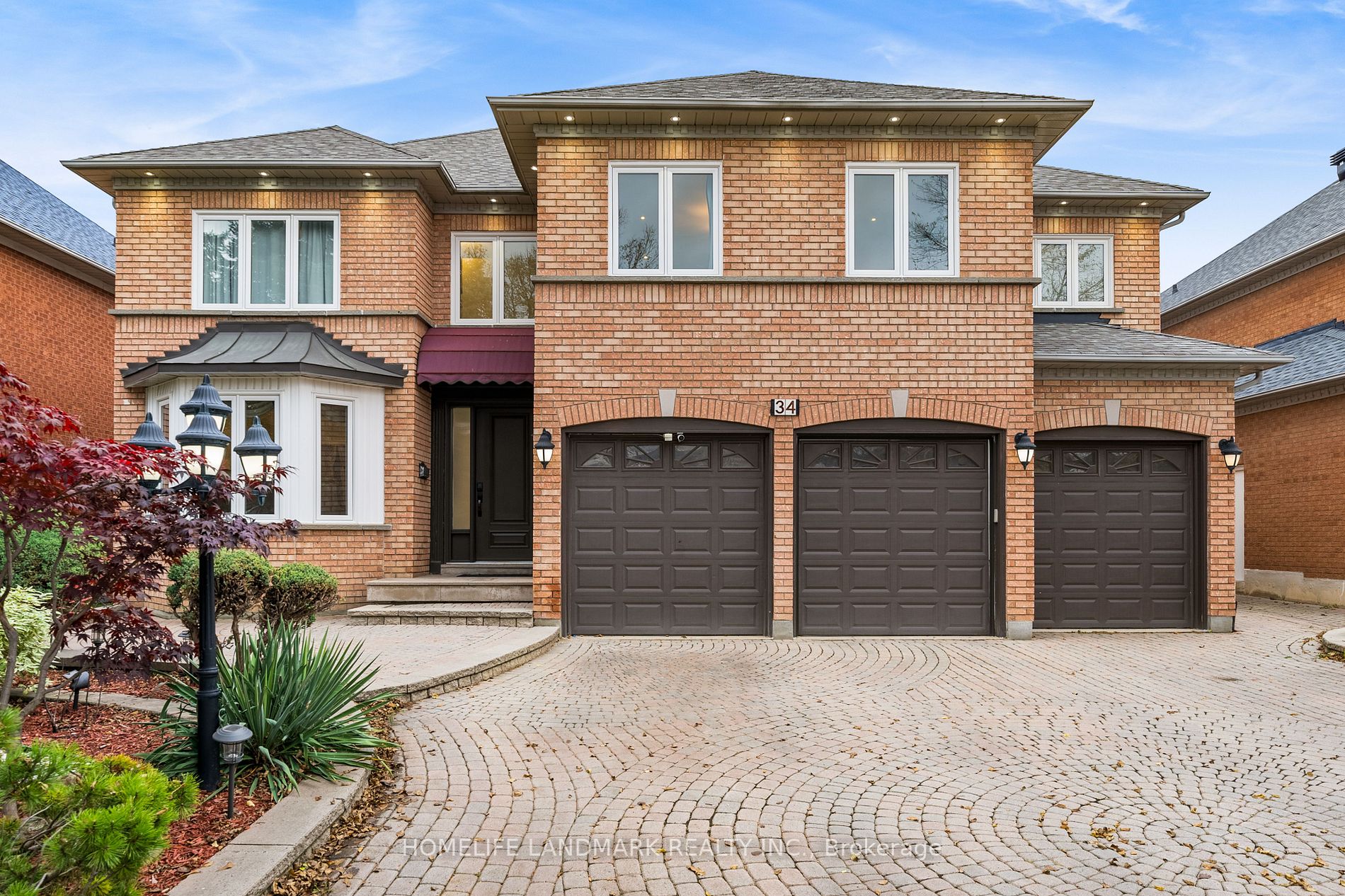 34 Woodstone Avenue
