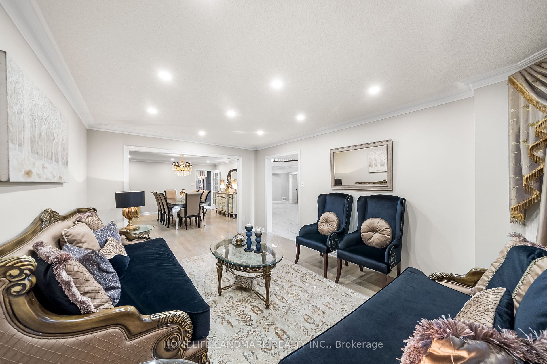 34 Woodstone Avenue