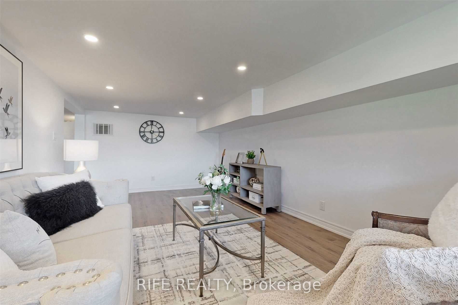 41 Connor Dr