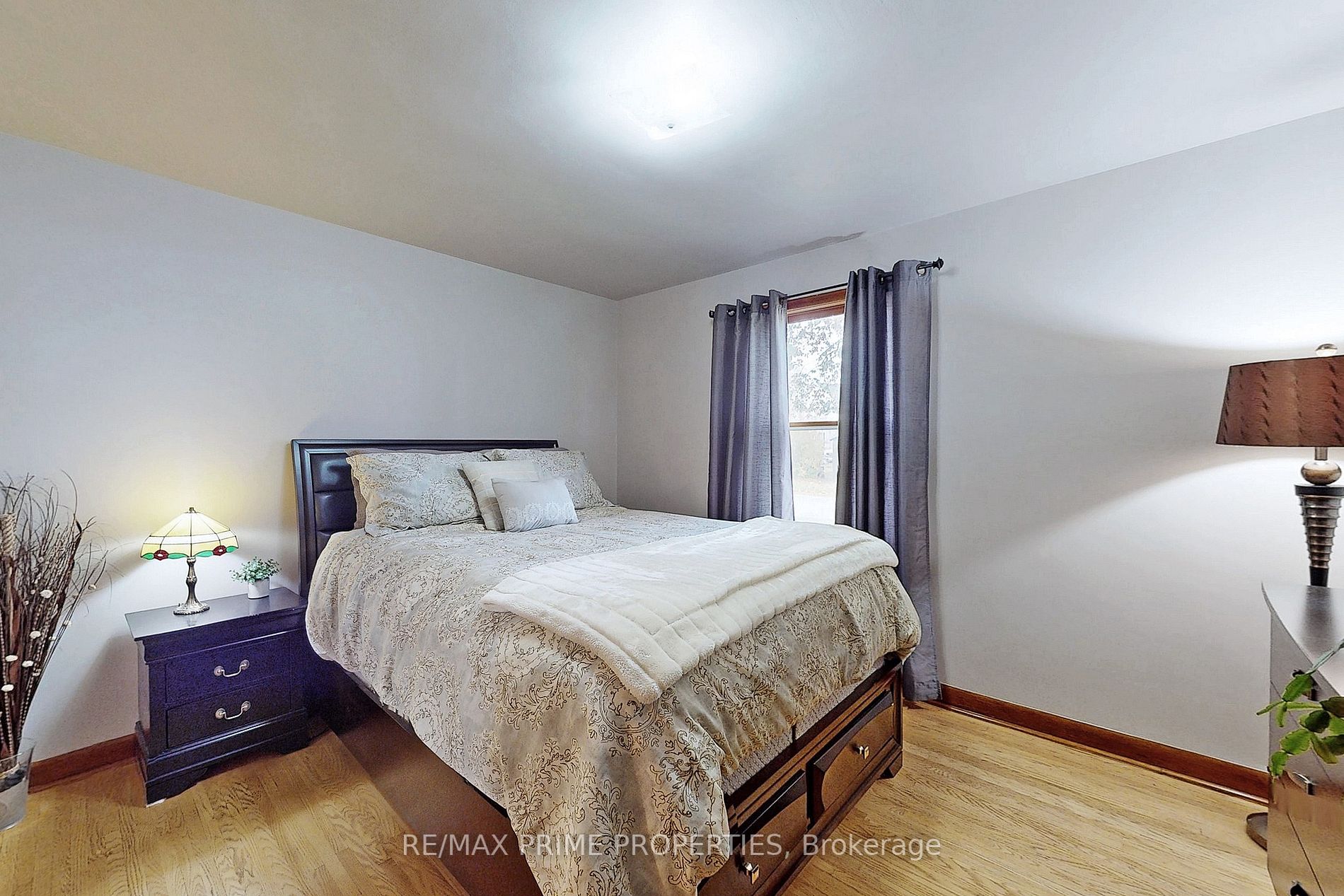 313 Christopher St