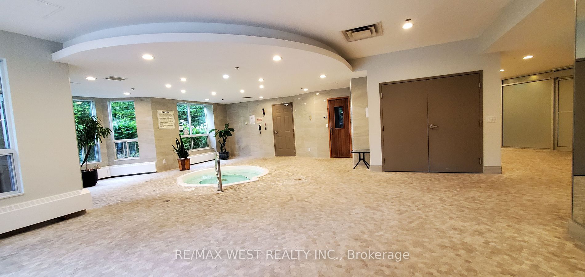 8 Maison Parc Crt, #507