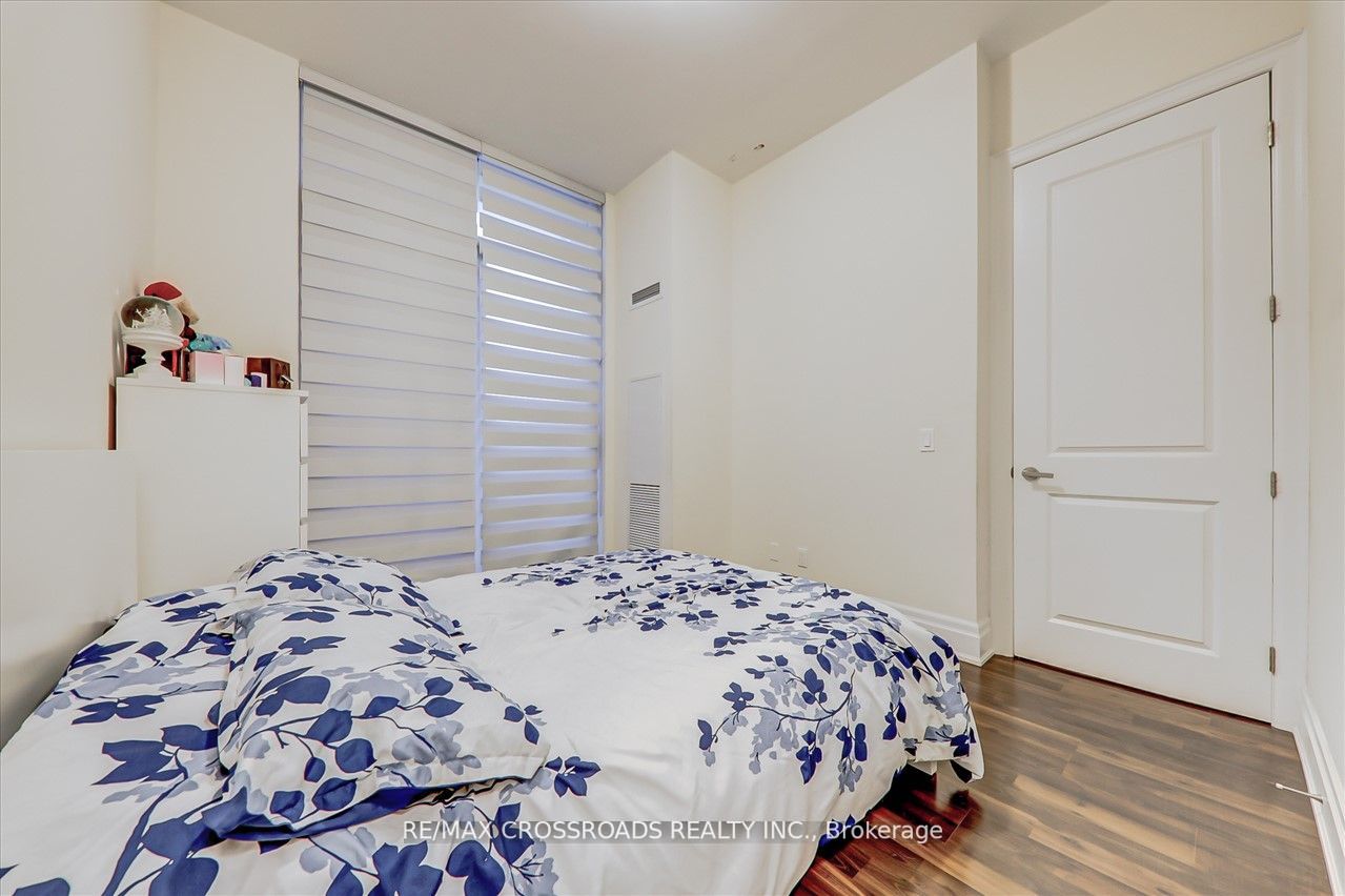 9075 Jane St, #114
