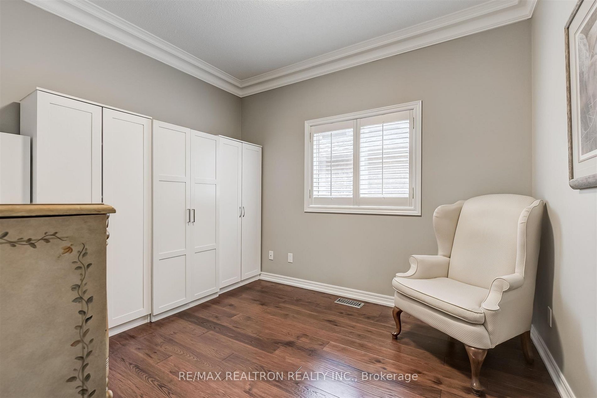 1059 Broughton Lane