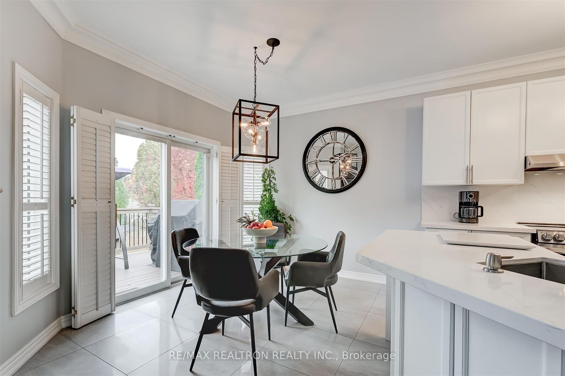 1059 Broughton Lane