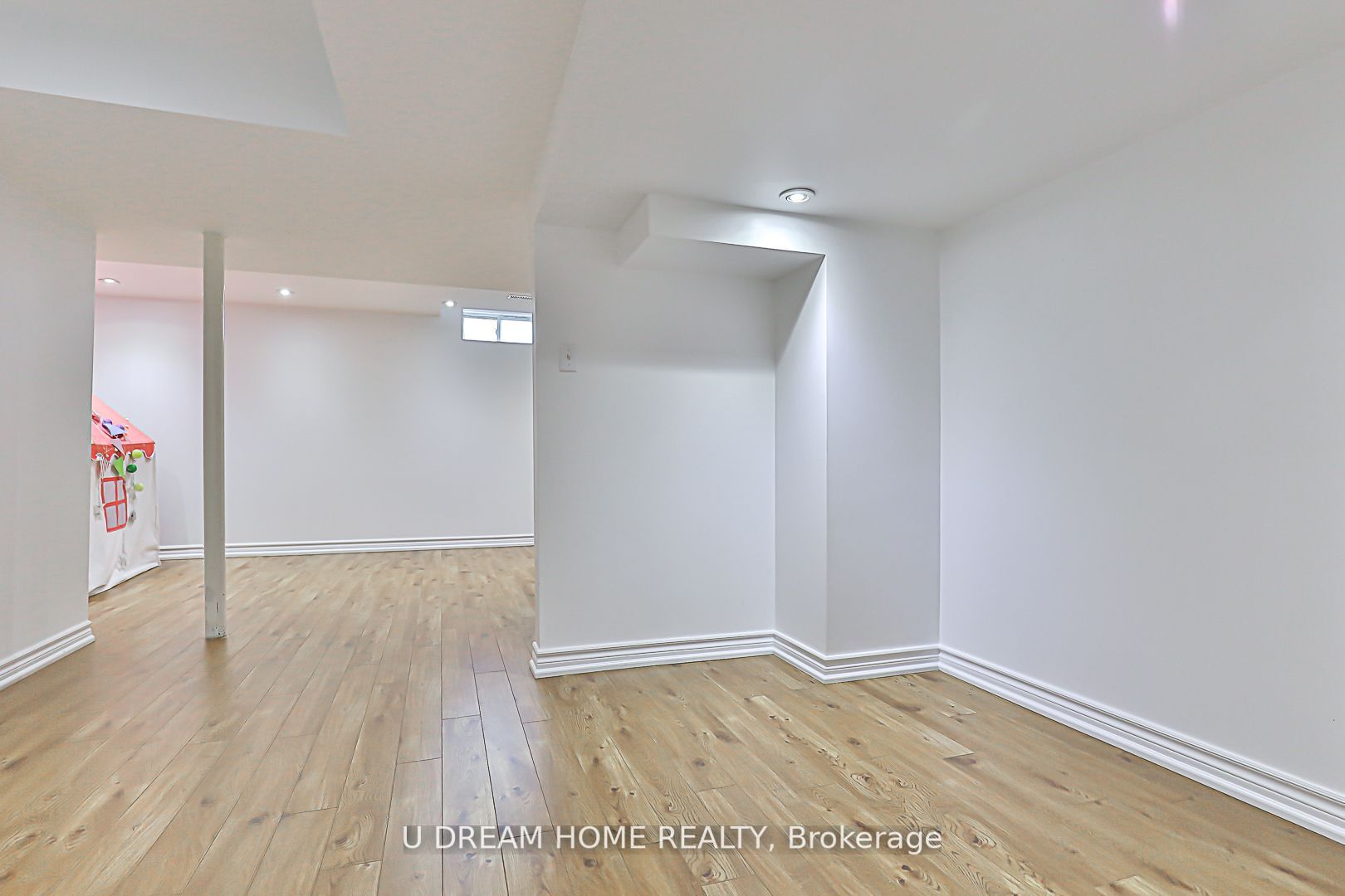 8 Kingsley Rd