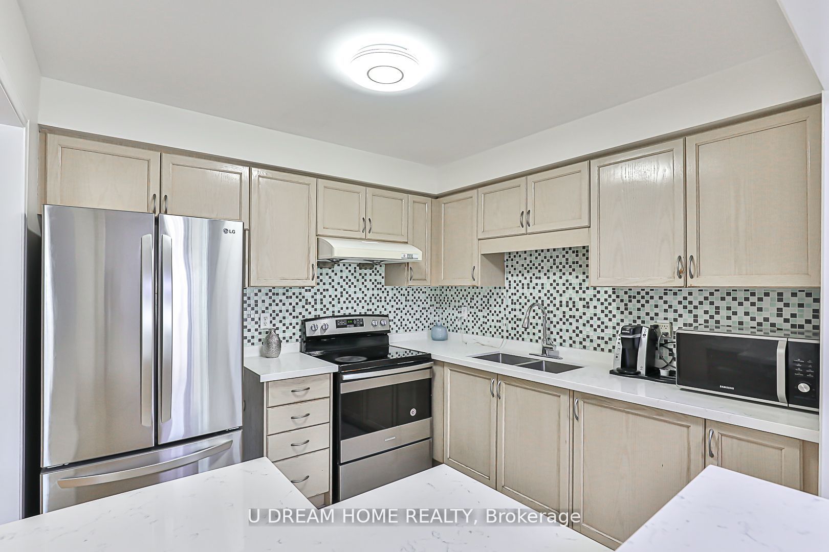 8 Kingsley Rd