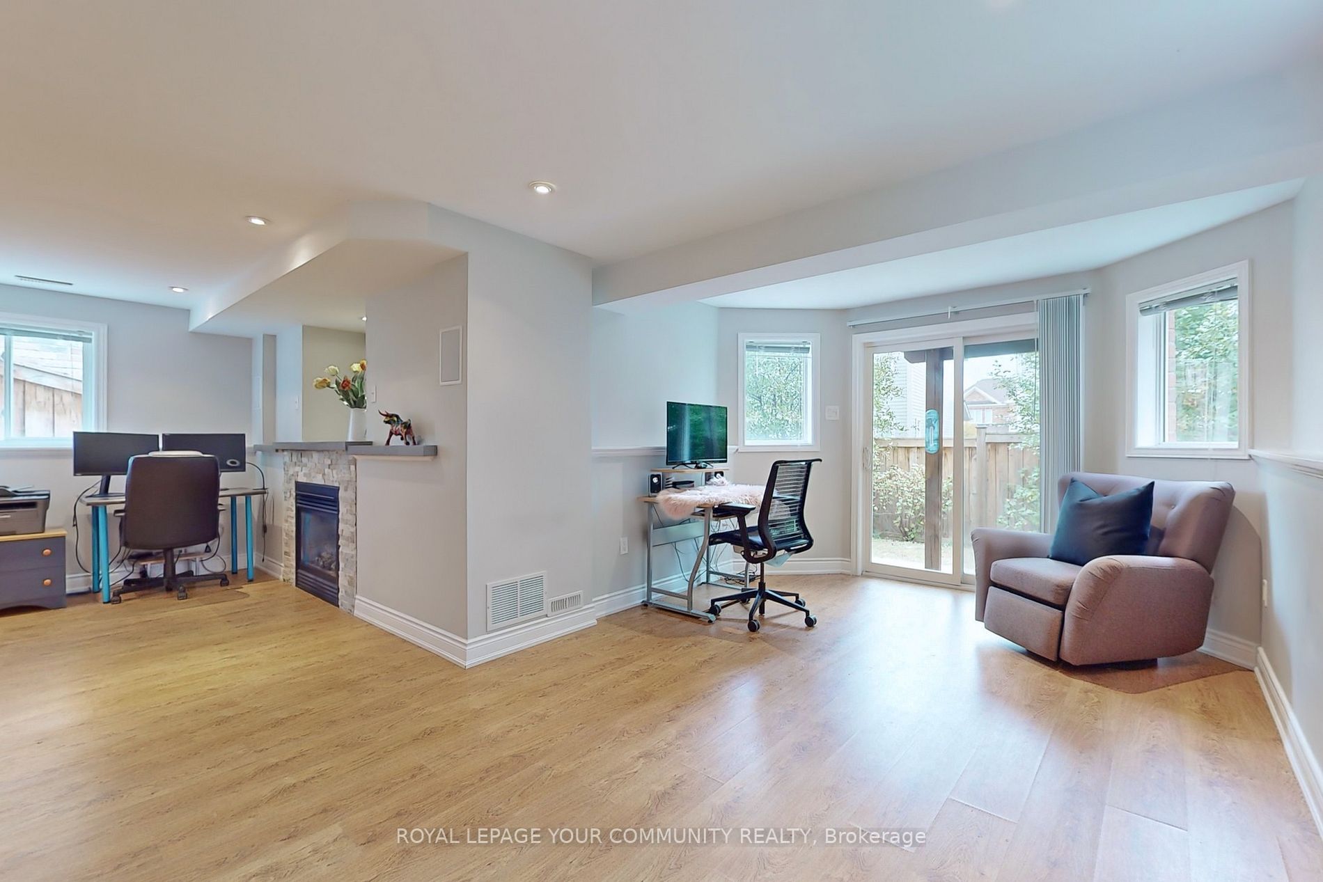 23 Bache Ave