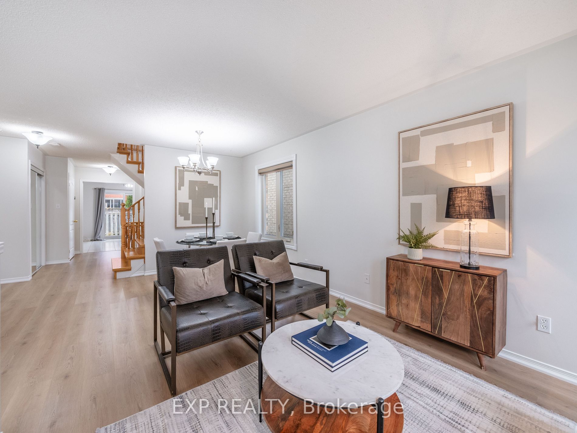 75 Waterton Cres
